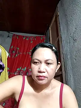 Everleigh mom online show from October 12, 10:47 am