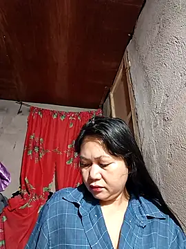 Everleigh mom online show from October 14, 8:42 pm