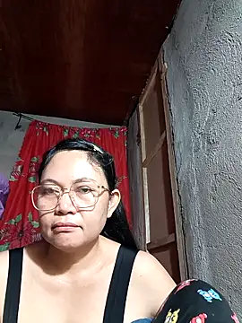 Everleigh mom online show from October 15, 10:32 pm