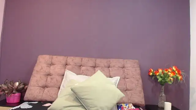 KateWelsin online show from October 2, 7:43 pm