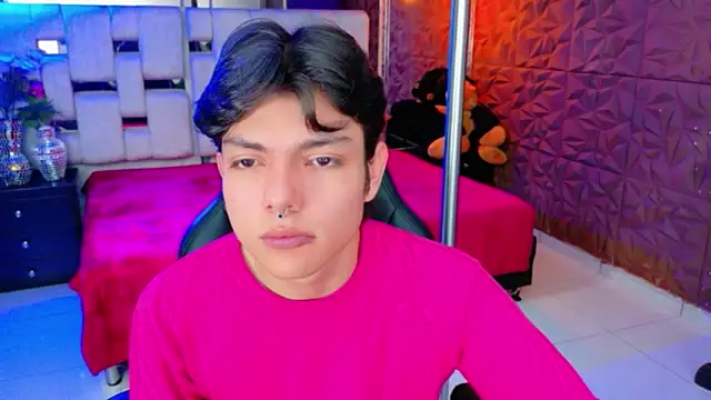 alandelrey57 online show from February 7, 1:37 pm