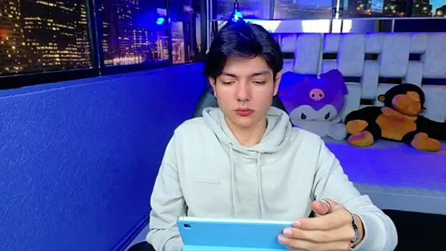 alandelrey57 online show from March 24, 8:47 pm