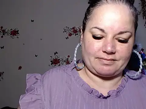 Snapshot of andreea2011 chatting on September 26, 6:28 am andreea2011 online show from September 26, 6:28 am