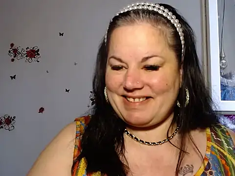 Snapshot of andreea2011 chatting on September 27, 9:25 am andreea2011 online show from September 27, 9:25 am