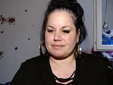 Snapshot of andreea2011 chatting on September 30, 1:49 pm andreea2011 online show from September 30, 1:49 pm