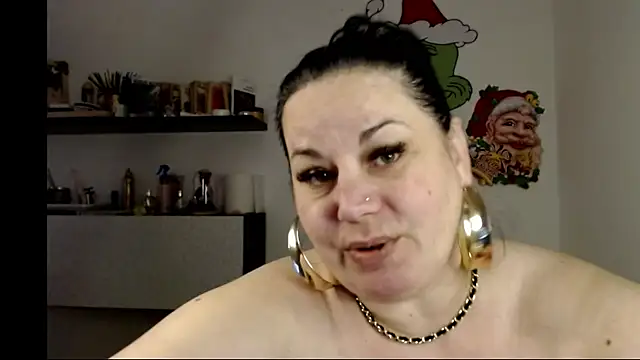 andreea2011 online show from March 13, 6:42 am