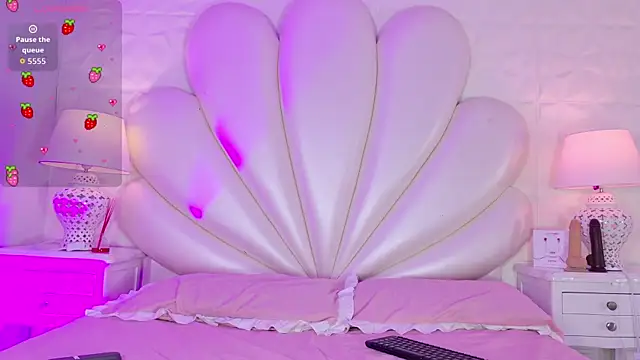 Snapshot of SammyJhuls chatting on October 19, 12:06 pm SammyJhuls online show from October 19, 12:06 pm