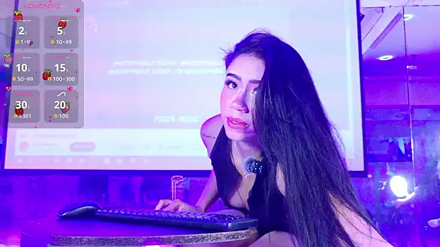 Snapshot of SammyJhuls chatting on March 12, 12:11 pm SammyJhuls online show from March 12, 12:11 pm