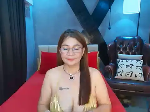 Snapshot of YuriMorgana chatting on March 17, 5:05 pm YuriMorgana online show from March 17, 5:05 pm