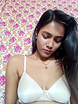 hornylizia123 online show from April 1, 3:18 am