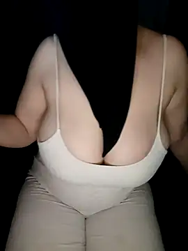 Lamia Queen  online show from February 11, 9:53 pm