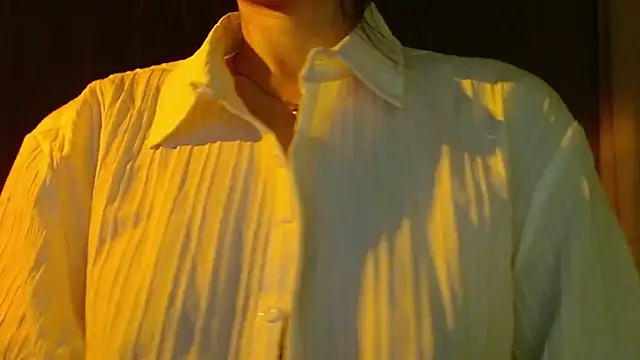 lia ana online show from October 9, 6:55 am