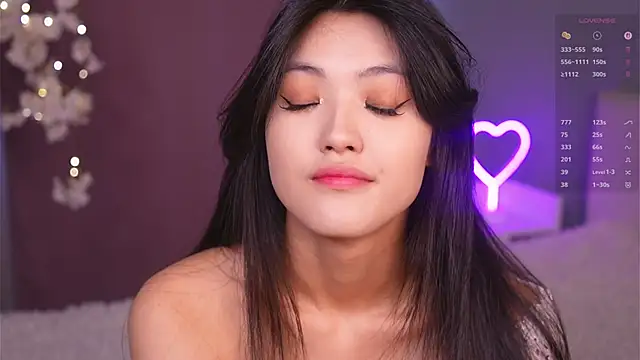 Snapshot of FancyEsten chatting on February 20, 7:54 am FancyEsten online show from February 20, 7:54 am