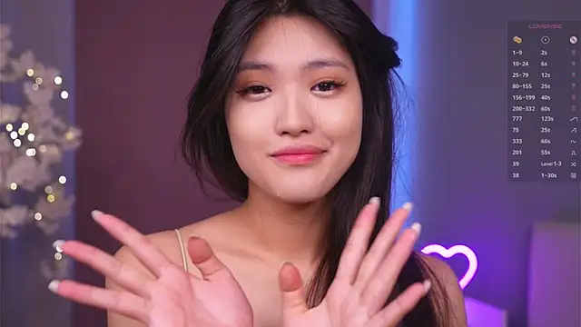 Snapshot of FancyEsten chatting on February 21, 8:04 am FancyEsten online show from February 21, 8:04 am