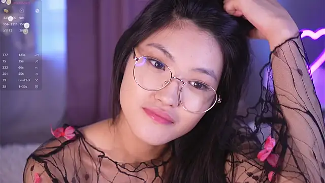 Snapshot of FancyEsten chatting on February 23, 6:22 am FancyEsten online show from February 23, 6:22 am