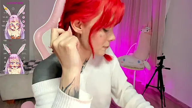 Snapshot of AlinaLukyanova chatting on October 13, 4:01 am AlinaLukyanova online show from October 13, 4:01 am