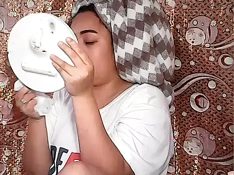 Pinay Chubby20 online show from November 26, 1:50 am