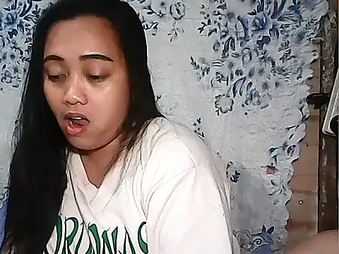 Snapshot of Pinay_Chubby20 chatting on February 13, 12:50 am Pinay Chubby20 online show from February 13, 12:50 am