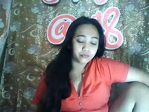 Snapshot of Pinay_Chubby20 chatting on February 14, 1:35 am Pinay Chubby20 online show from February 14, 1:35 am