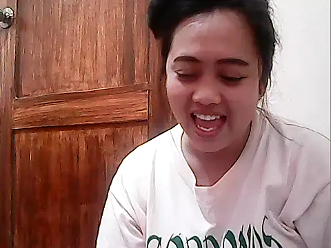 Snapshot of Pinay_Chubby20 chatting on February 19, 7:54 pm Pinay Chubby20 online show from February 19, 7:54 pm