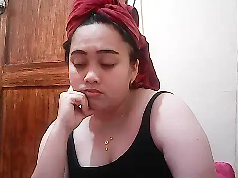 Snapshot of Pinay_Chubby20 chatting on February 23, 11:07 am Pinay Chubby20 online show from February 23, 11:07 am
