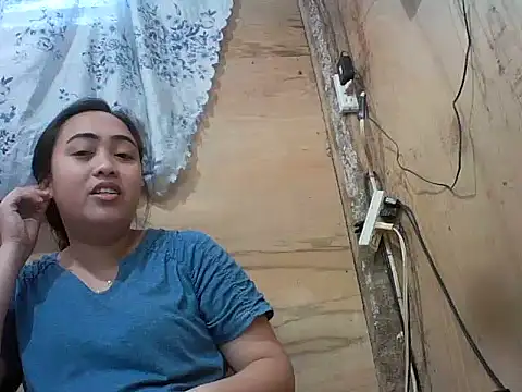 Snapshot of Pinay_Chubby20 chatting on March 14, 1:01 am Pinay Chubby20 online show from March 14, 1:01 am