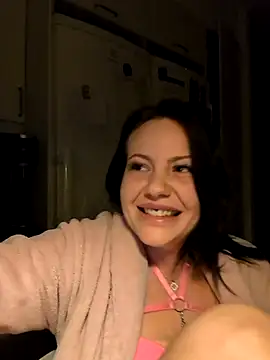 Snapshot of SwedishBaabe chatting on October 16, 5:36 pm SwedishBaabe online show from October 16, 5:36 pm