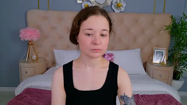 Snapshot of NancyJonson chatting on October 1, 3:34 am NancyJonson online show from October 1, 3:34 am