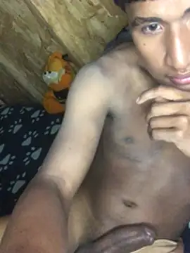 AlessandroMp4 online show from February 12, 7:14 am