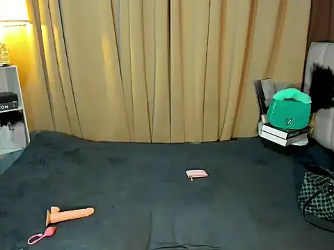 maegan fox online show from February 11, 6:13 pm