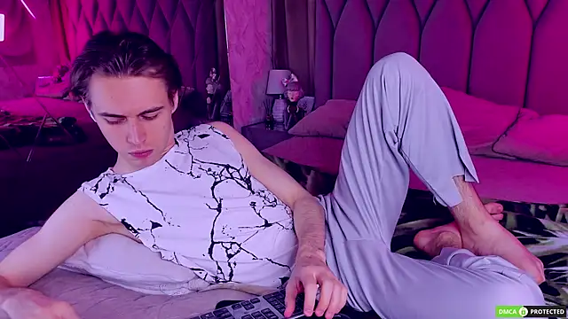 WilliamDyson online show from November 26, 4:02 am