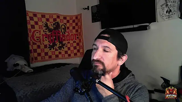 DevilPup75  online show from September 27, 8:41 am