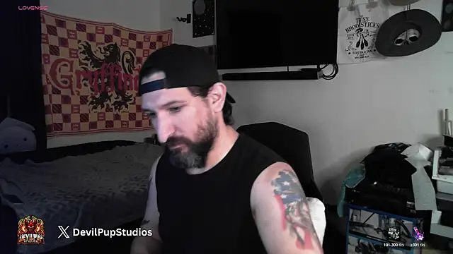 DevilPup75  online show from February 5, 3:33 am