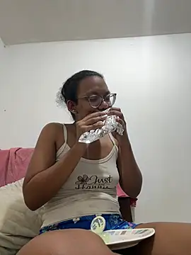 Valen1800 online show from March 3, 1:12 am