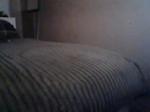 Snapshot of Thoma9034 chatting on April 15, 7:58 pm Thoma9034 online show from April 15, 7:58 pm