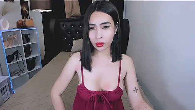Snapshot of Claudia_empress chatting on April 21, 9:50 pm Claudia empress online show from April 21, 9:50 pm