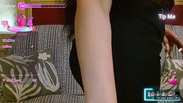 Snapshot of Goldgirl89 chatting on September 28, 10:26 pm Goldgirl89 online show from September 28, 10:26 pm