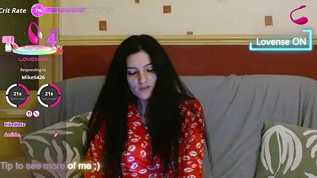 Snapshot of Goldgirl89 chatting on October 23, 11:35 pm Goldgirl89 online show from October 23, 11:35 pm