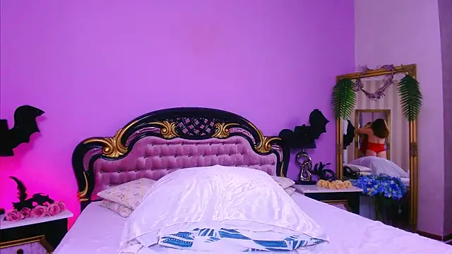 BellaHex online show from October 17, 5:26 pm