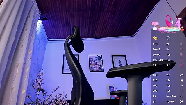 tyler jones  online show from September 17, 4:25 am