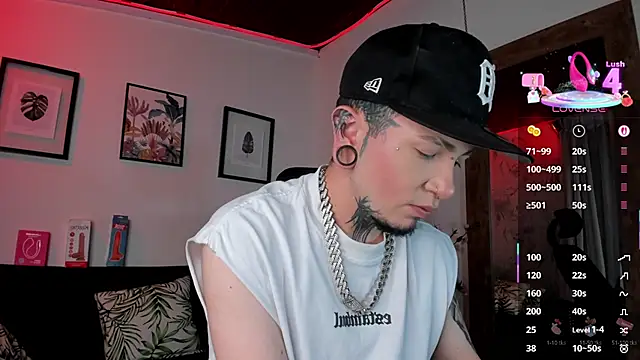 tyler jones  online show from October 7, 3:58 am