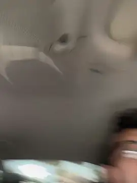 Dwizzlerperizzlee online show from April 19, 6:32 pm