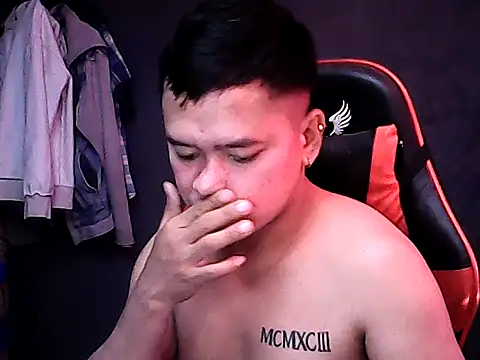 sweet sexyasian69 online show from March 18, 11:41 pm