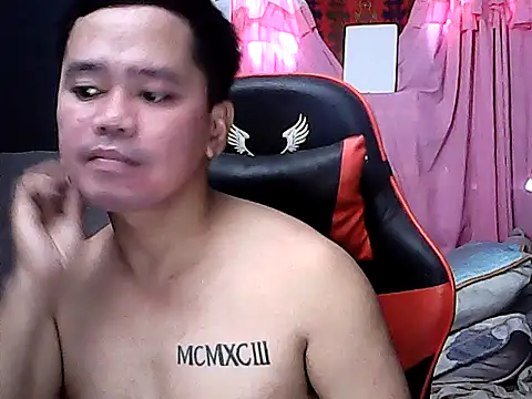 Snapshot of sweet_sexyasian69 chatting on April 9, 8:53 am sweet sexyasian69 online show from April 9, 8:53 am