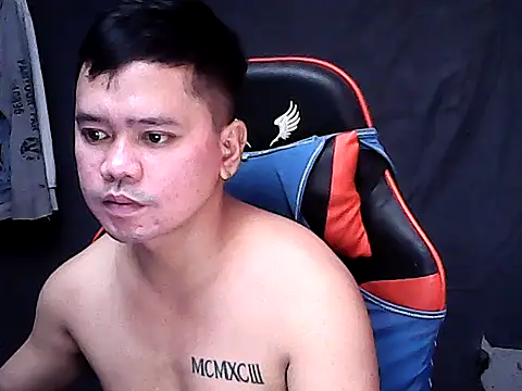 Snapshot of sweet_sexyasian69 chatting on April 22, 10:33 pm sweet sexyasian69 online show from April 22, 10:33 pm