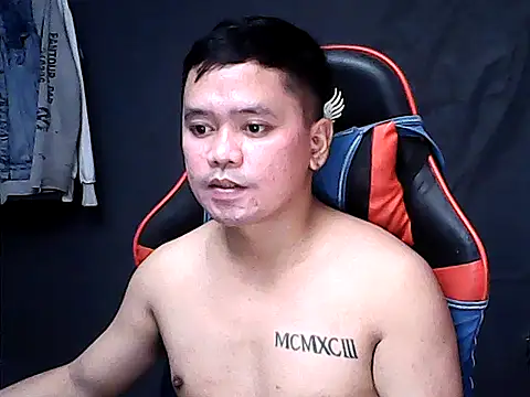 Snapshot of sweet_sexyasian69 chatting on April 23, 10:36 am sweet sexyasian69 online show from April 23, 10:36 am