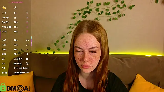 Snapshot of Roxy_Sunnny chatting on October 29, 9:22 am Roxy Sunnny online show from October 29, 9:22 am