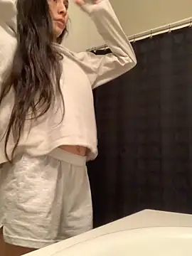 lovinlush online show from November 16, 5:40 pm