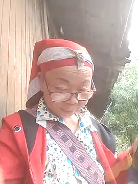 VangLe73 online show from October 1, 7:47 am