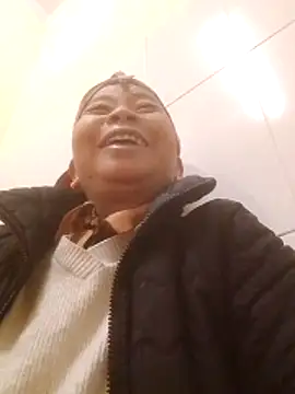 Snapshot of VangLe73 chatting on December 20, 12:12 pm VangLe73 online show from December 20, 12:12 pm